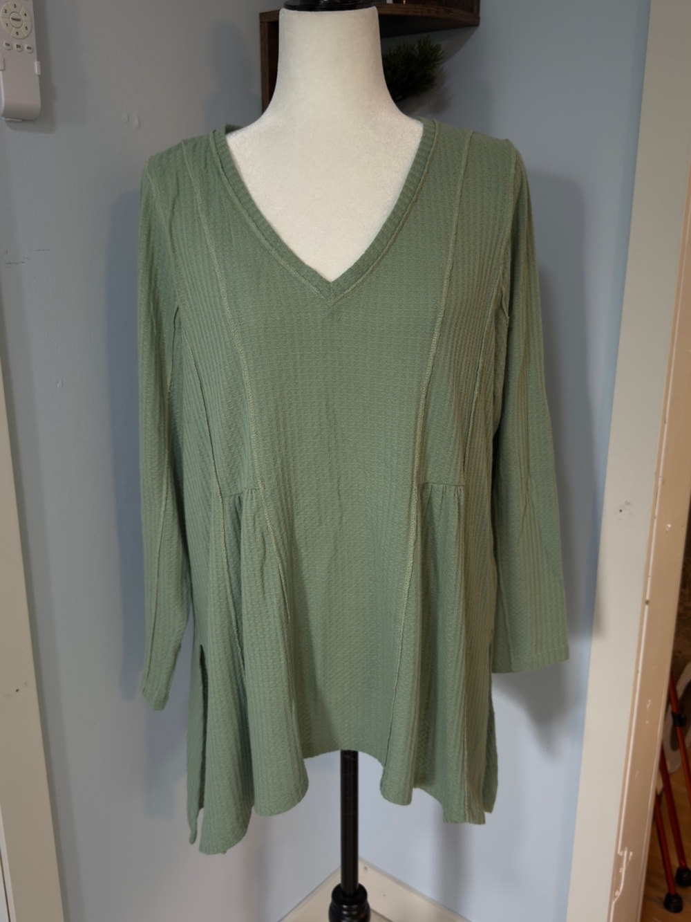 torrid Sage Green V-Neck Long Sleeve Tunic with shark bite hem